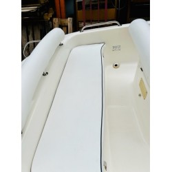 Jets Marivent 525 Open Power Boat (2006) Powered by Evinrude E-TEC G1 E90DSLIID 2-Stroke Outboard Engine (2010) - Pre-Owned